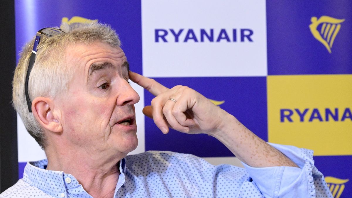 BRUSSELS, BELGIUM - JANUARY 17 : Press Conference Ryanair with CEO Michael O'Leary  pictured on JANUARY 17, 2023 in Brussels, Belgium, 17/01/2023 ( Photo by Philip Reynaers / Photonews via Getty Images)