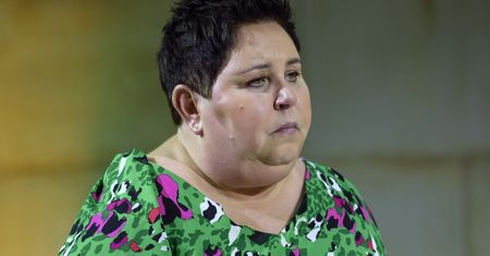 Nie chciał z nią pracować. "Musiałam na kolanach go prosić"