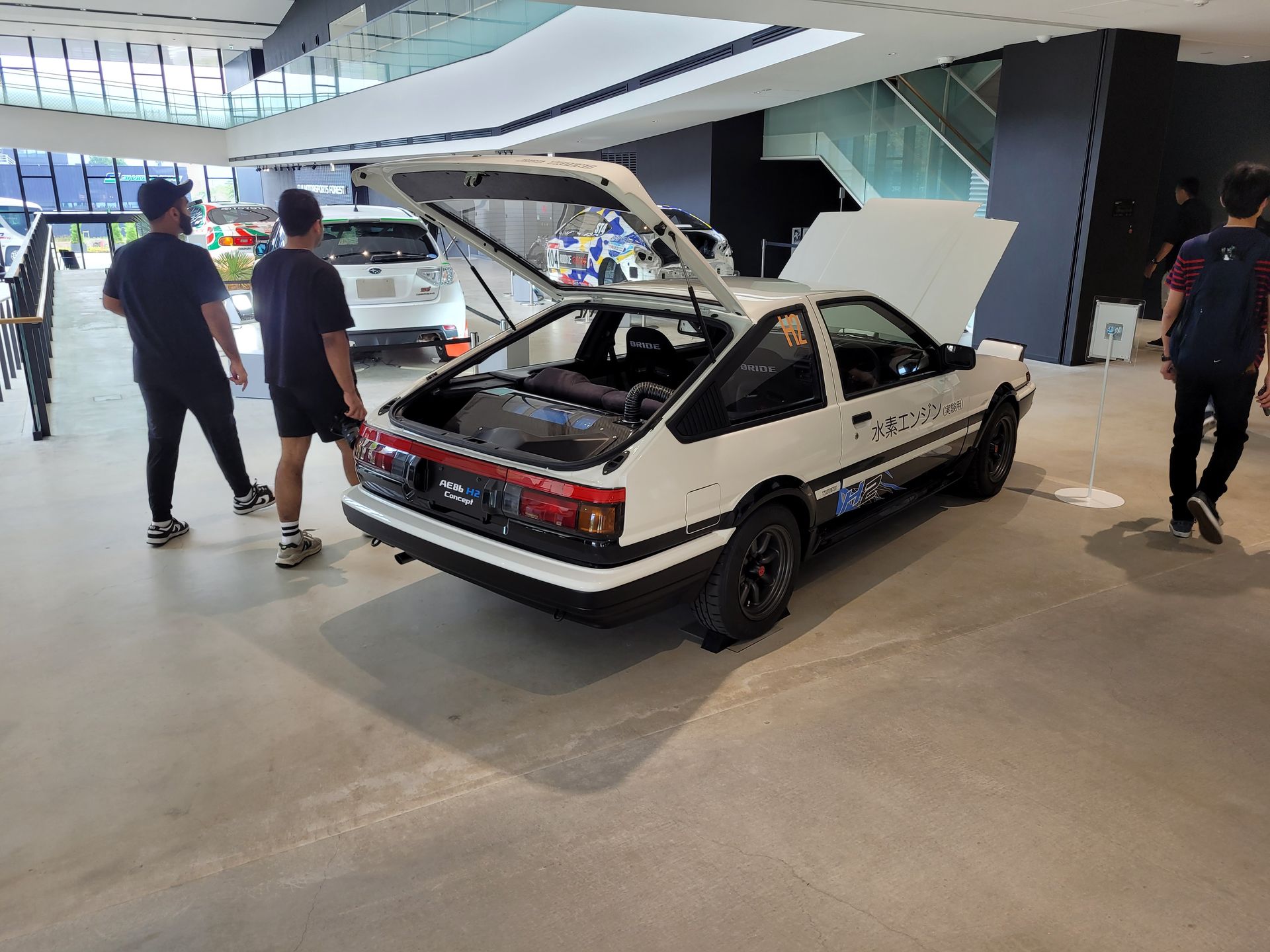Wodorowa AE86 wygląda normalnie i co najważniejsze, jeździ jak oryginał