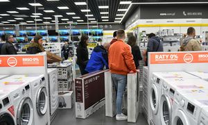 Sprzedaż detaliczna rośnie. Meble i sprzęt RTV napędzają statystyki