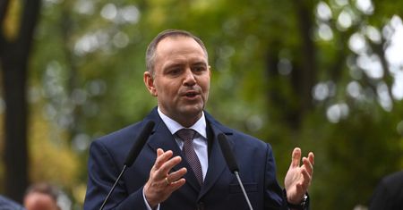 Nawrocki się broni. "Nikogo nie zdradziłem"