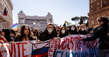 Rosyjski miliarder przeciwny wojnie. "To musi się skończyć"