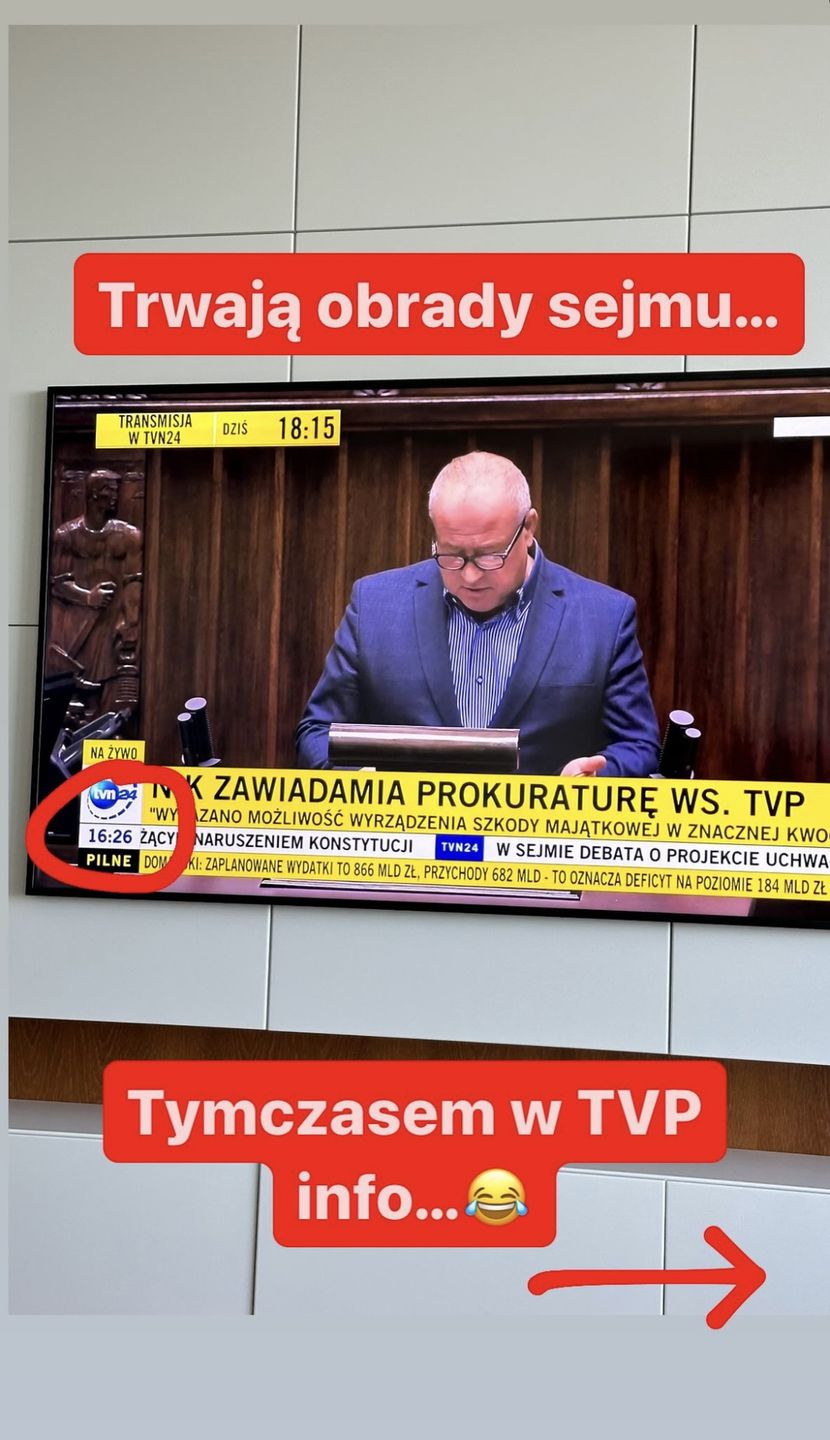 Piotr Gąsowski zakpił z "paskowego" TVP Info