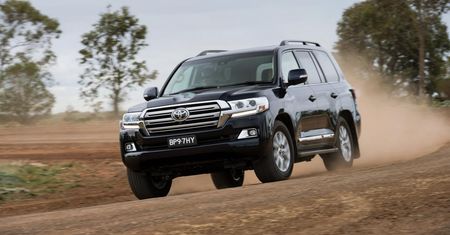 Nowa Toyota Land Cruiser 200 (2015) już oficjalnie