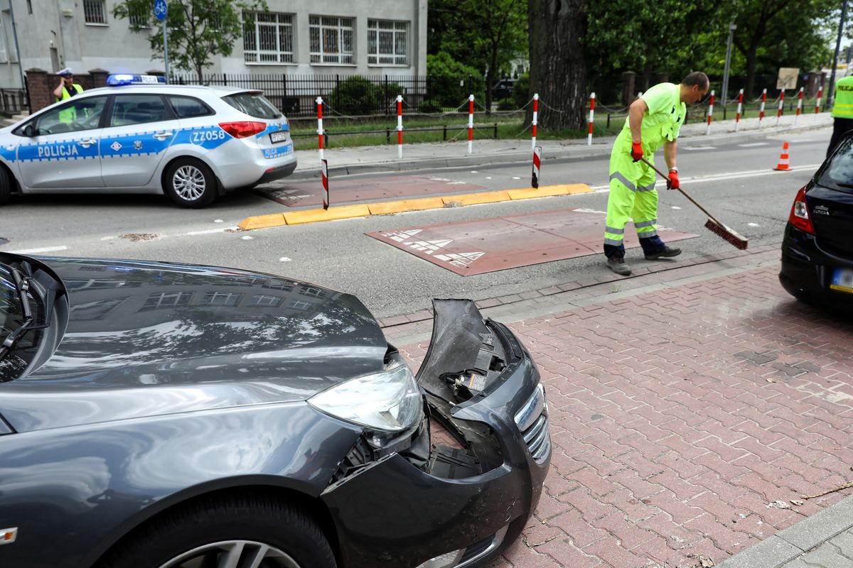 Warszawa. Policja skontroluje kierowców autobusów po wypadku na Bielanach