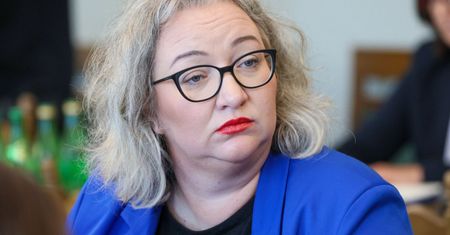 Pomyliła pociągi. Okazało się, że to jeden z objawów