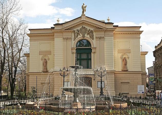Bielski teatr do 18 października zawiesił działalność.