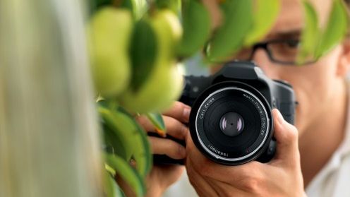 Dwa manualne obiektywy Carl Zeiss dla Canona 1