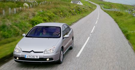 Używany Citroën C5 I w pigułce. Ryzykowny, ale komfortowy francuz