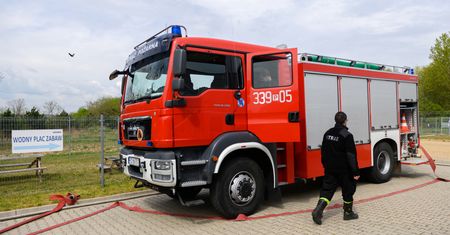 Warszawa. Awaria dźwigu na wysokości 35 piętra