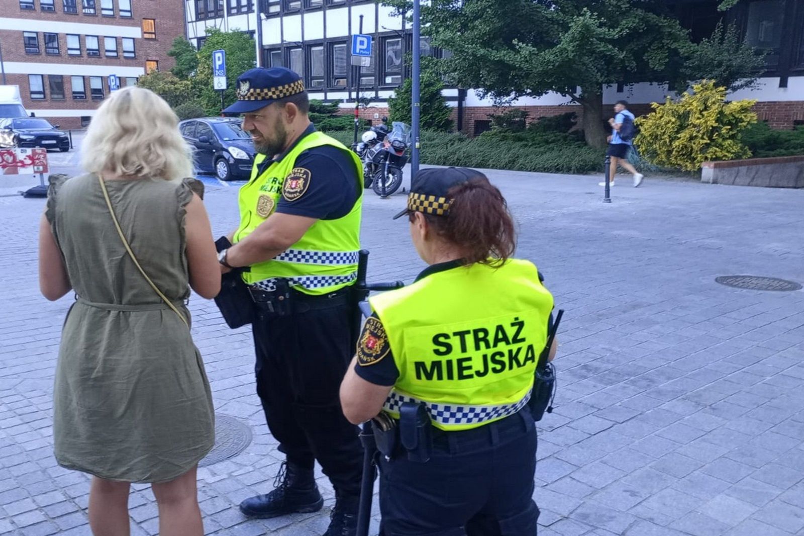 Dramat 19-latki w Gdańsku. Turystka boso wybiegła z hotelu