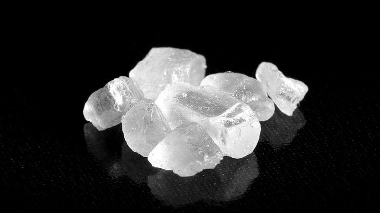 Baterie mniejsze niż grudka soli 1