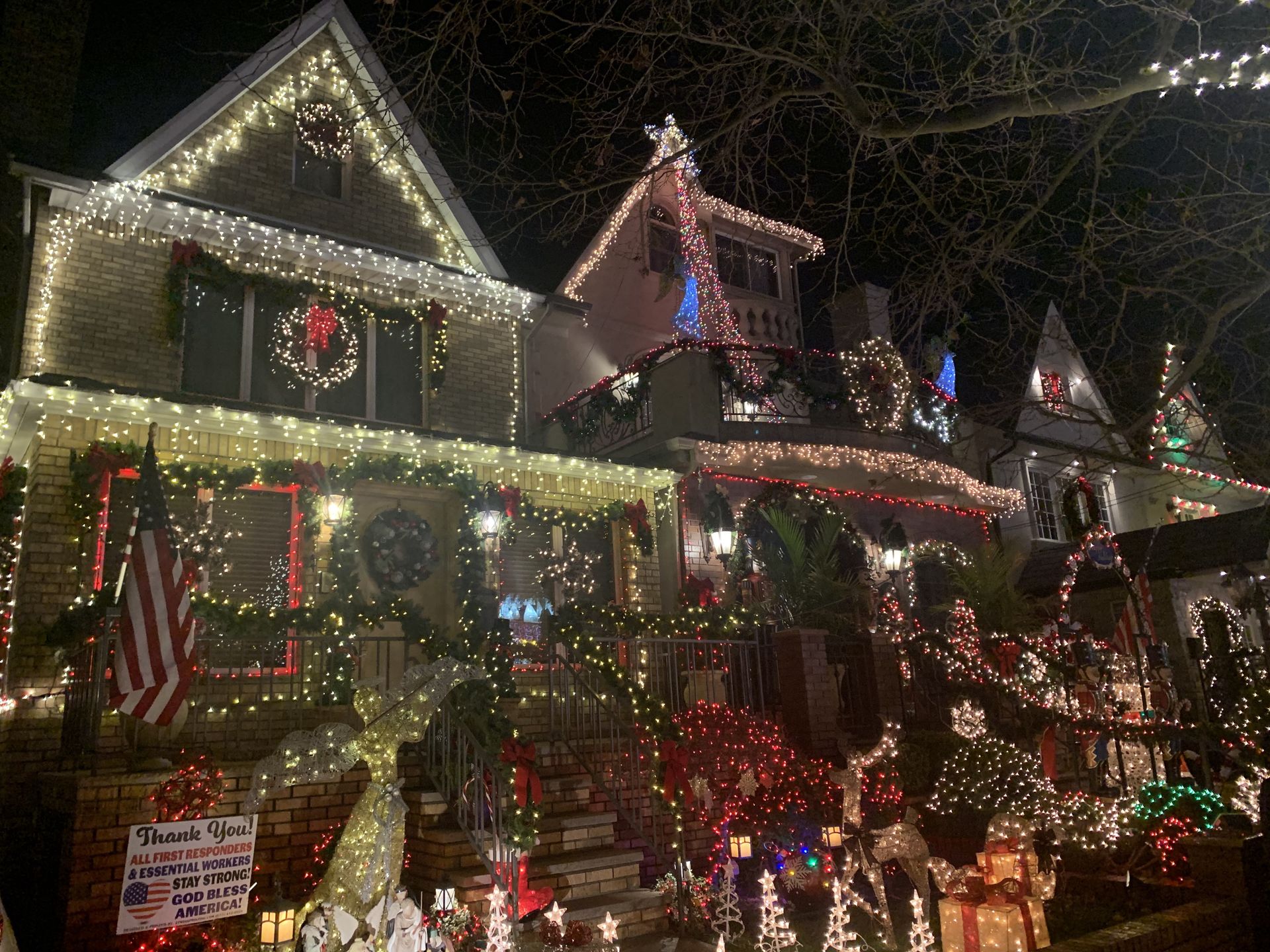 Dyker Heights na Brooklynie trzyma poziom świątecznych dekoracji