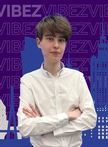 Oskar Szafarowicz pała nienawiścią do warszawskich zabytków: "wyburzyłbym je"