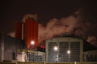 Wybuch w Synthosie. Strażacy ugasili płomienie w zakładzie chemicznym