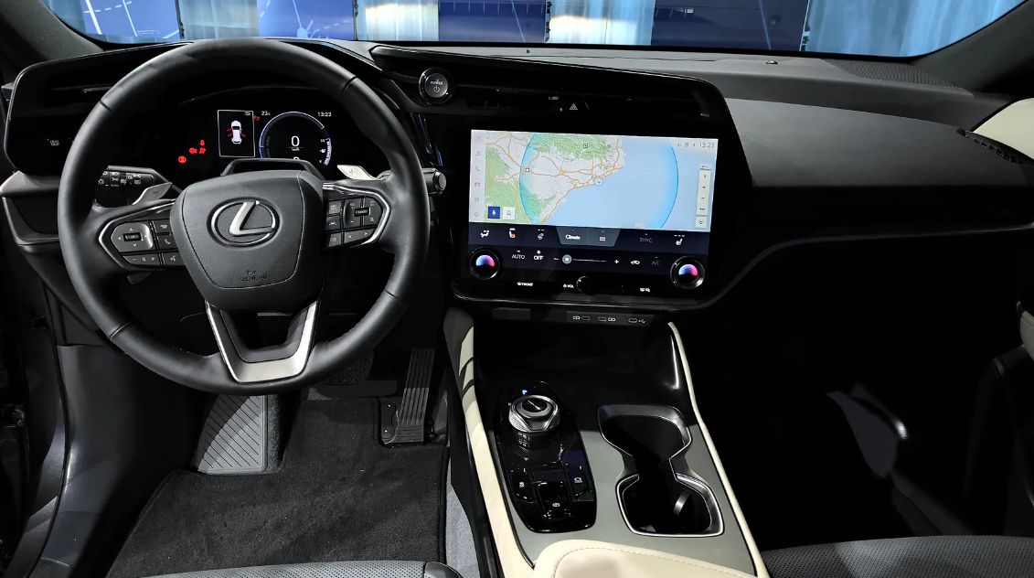 Lexus RZ 450e