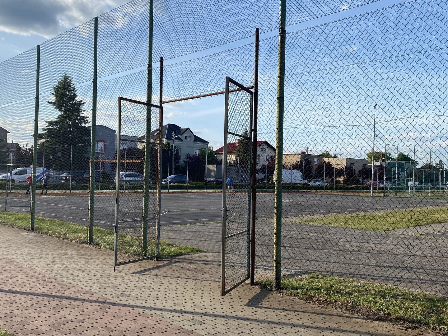 Boisko przy „dziewiątce&#34; przejdzie gruntowną modernizację. Część pieniędzy dołoży Ministerstwo Sportu i Turystyki