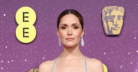 Najpiękniejsza kreacja na gali BAFTA? Ten kolor będzie królował wiosną 2026