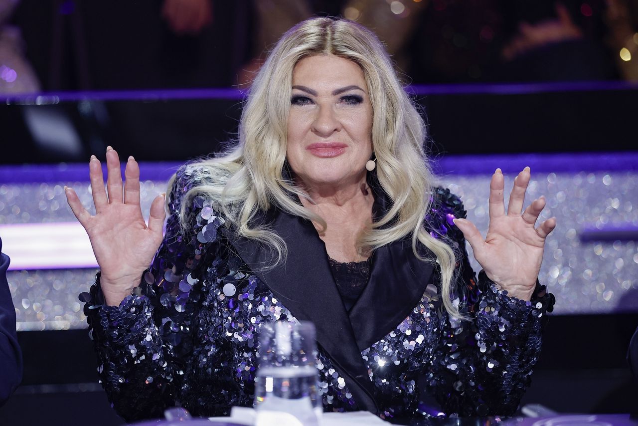 Jest od niego 17 lat starsza. Niewielu wie, z kim się związała