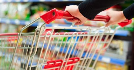 Sanepid wycofuje popularną przyprawę! W domu może mieć ją każdy