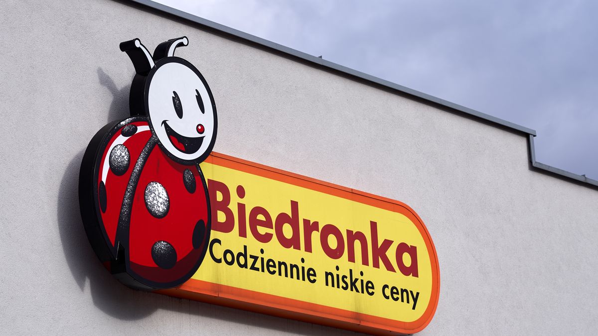 Hajnowka, 23.02.2020. Sklep Biedronka; n/z logo