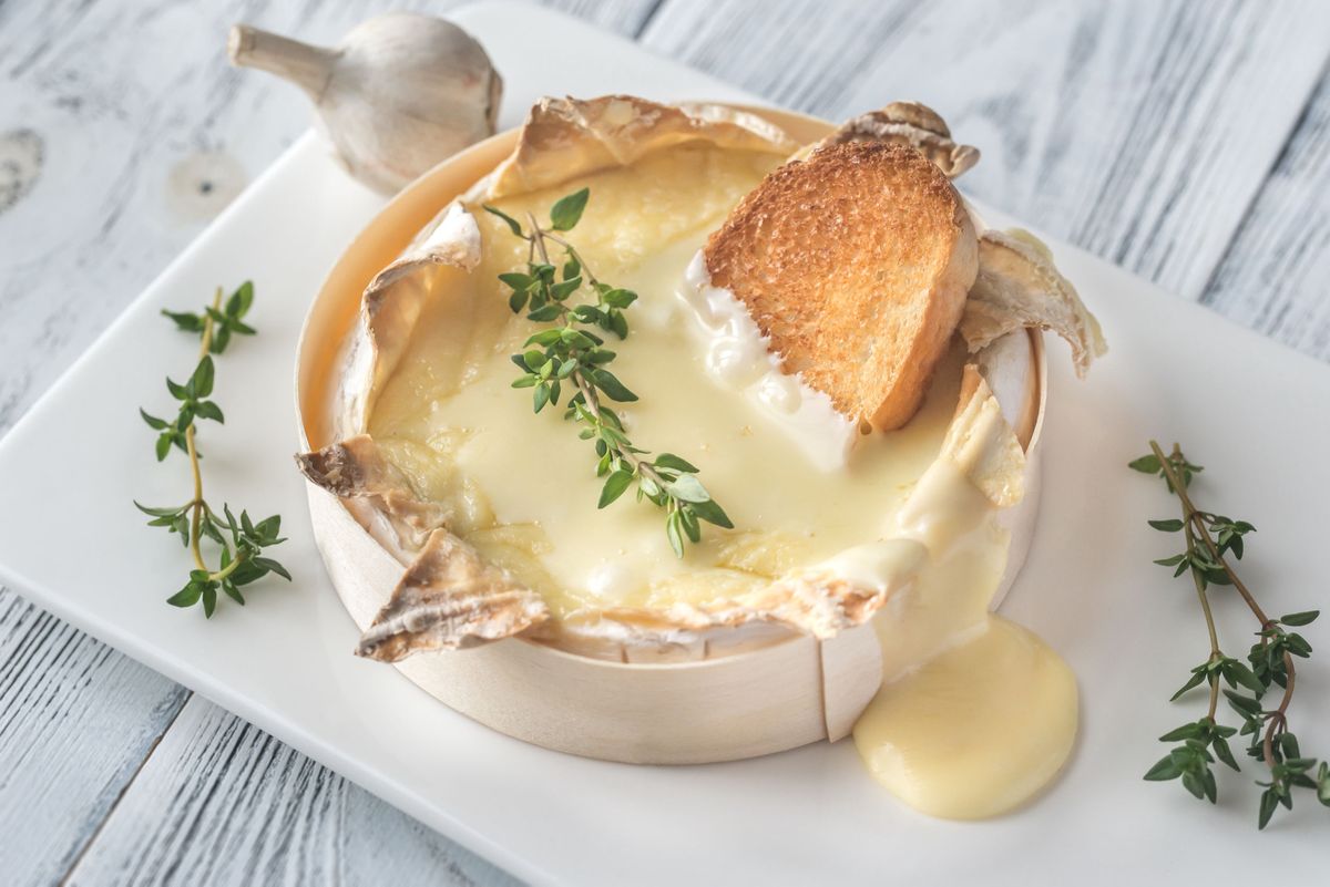 28 kwietnia – dzień sera camembert. Ser pleśniowy na cztery sposoby
