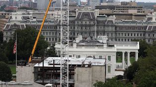 Zrzucili się na salę balową Trumpa. Na liście technologiczni giganci