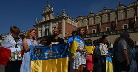 Polacy czują się niedoceniani za pomoc Ukrainie. Jest sondaż