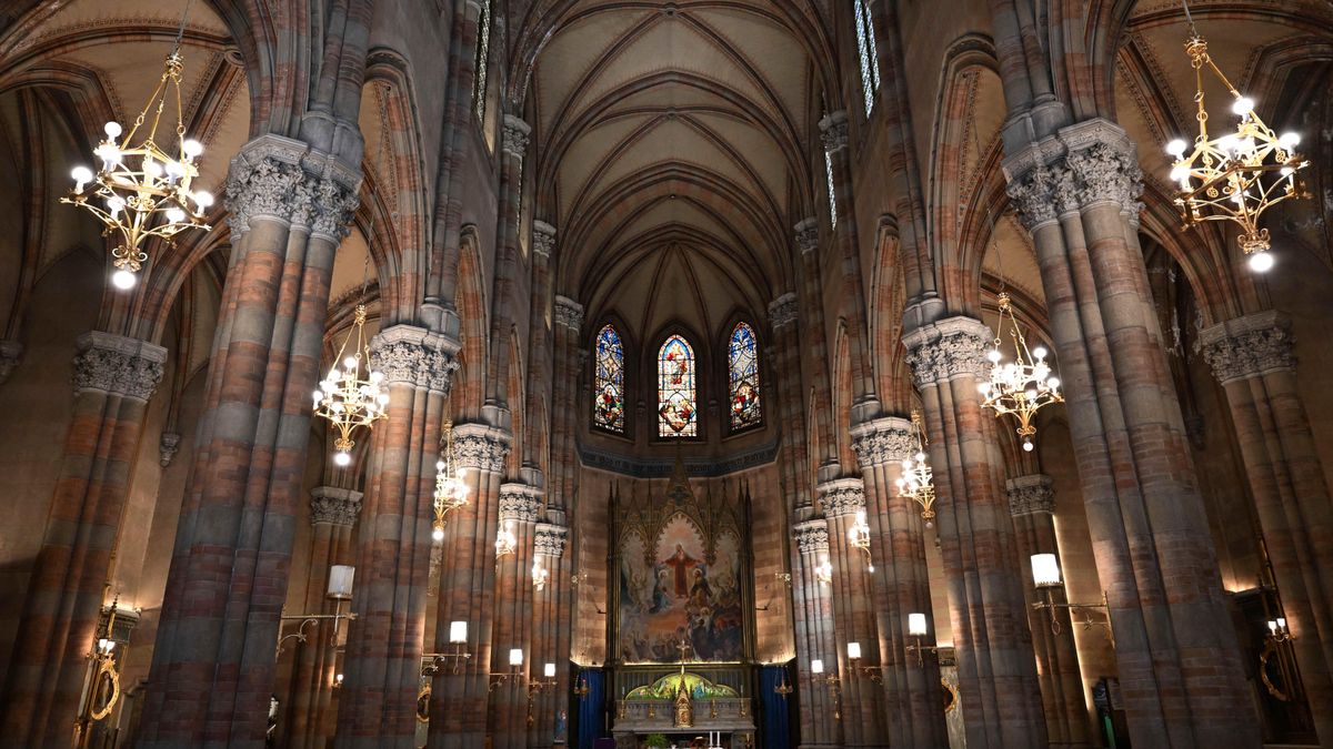 Wierni w szoku. Ksiądz przeprasza i zdejmuje obraz