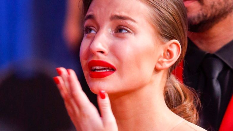 Julia Wieniawa martwi się dziurą w suficie