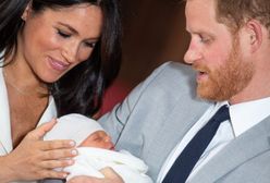 Royal Baby na zdjęciach. Pociecha Harry’ego i Meghan rośnie jak na drożdżach