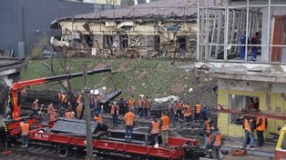 Może ogrzać kilka dzielnic. Ogromne urządzenie ruszyło z Polski do Ukrainy