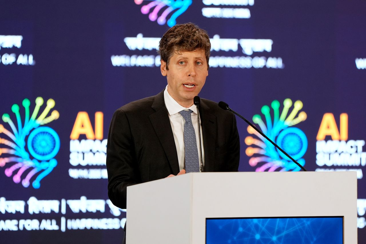 OpenAI porozumiało się z Pentagonem. Czy to oznacza masową inwigilację?