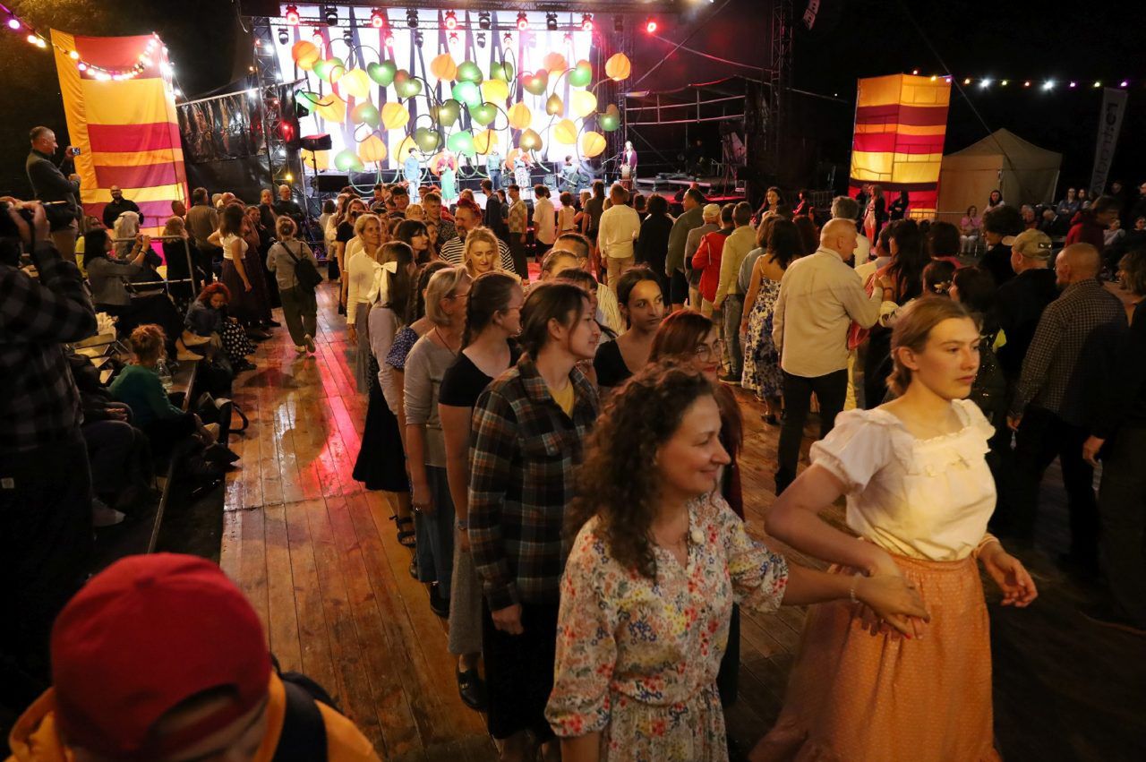 Lublin: Potańcówki na Błoniach pod Zamkiem. Festiwal Re:tradycja
