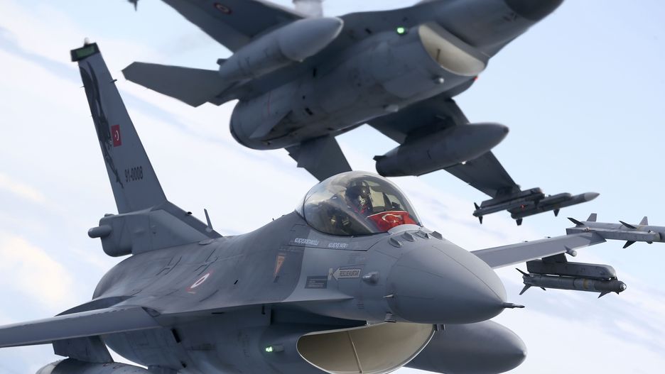 MALBORK, POLAND - AUGUST 27: Turkish F-16 fighter jet pilots fly by C-295M Casa military cargo plane of Poland and F-16 fighter jets as F-16 fighter jets of Turkish Air Forces serve in NATO's "Air Policing" mission at 22nd Air Base Command in Malbork, Poland on August 27, 2021. (Photo by Cuneyt Karadag/Anadolu Agency via Getty Images)