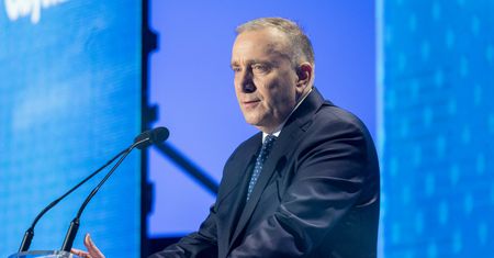 Schetyna nie szczędzi słów na MSZ. "Dzisiaj jest kompletny chaos"