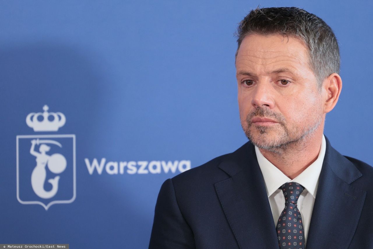 Tłumy chcą zastrzec PESEL. Trzaskowski już reaguje