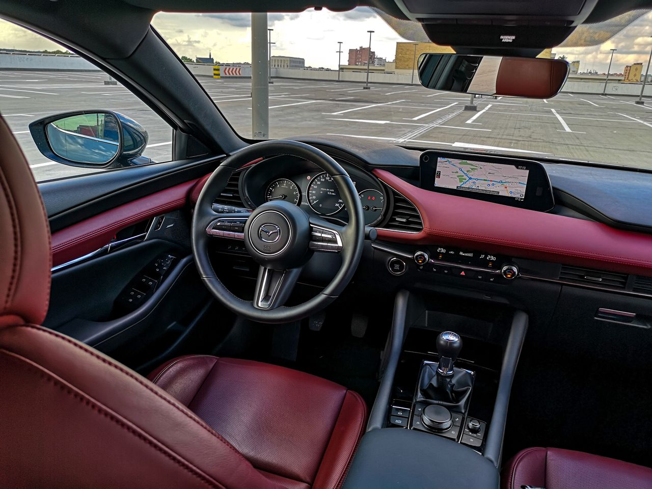 Mazda 3 Sky-X: Kamery 360 stopni, Android Auto i audio Bose Premium