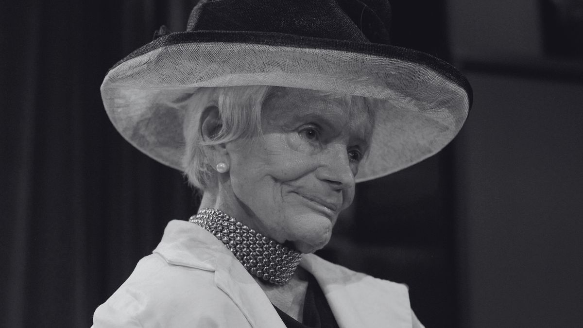 Barbara Nawratowicz-Stuart