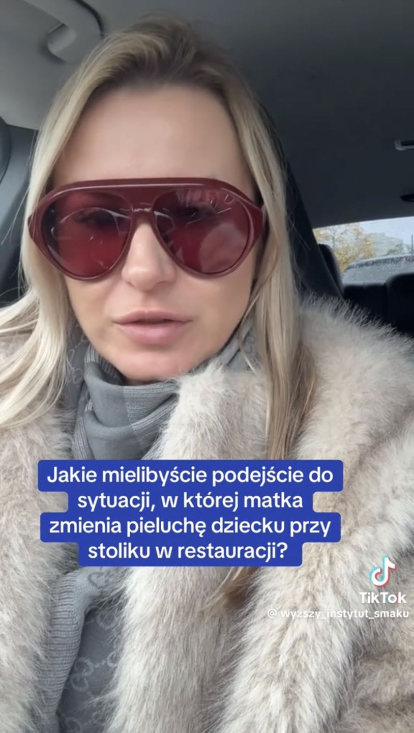 TikTokerka widziała w knajpie matkę przewijającą dziecko
