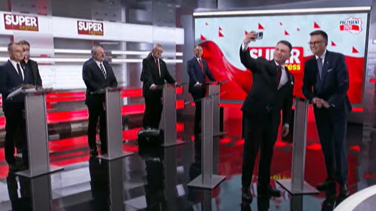 Szymon Hołownia i Sławomir Mentzen zrobili sobie zdjęcie