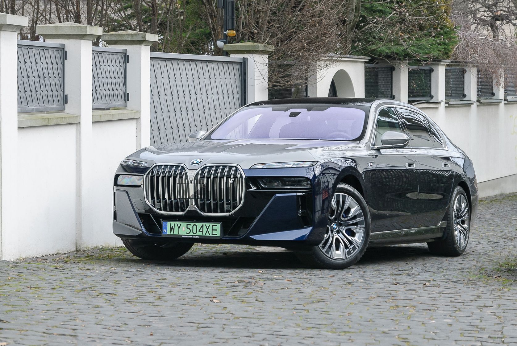 BMw i7