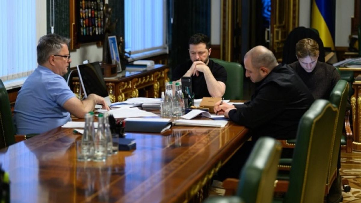 Prezydent Ukrainy w trakcie przygotowań do negocjacji