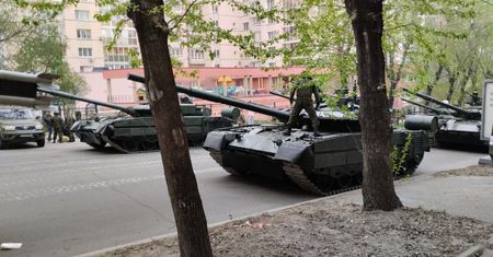 Przygotowania do parady zwycięstwa w Rosji. Ludzie przecierają oczy