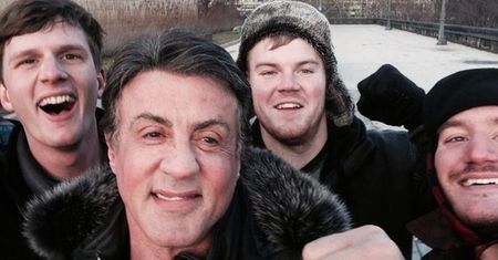 Stallone zrobił sobie zdjęcie z fanami, którzy trenowali jak Rocky Balboa! (FOTO)