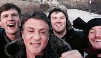 Stallone zrobił sobie zdjęcie z fanami, którzy trenowali jak Rocky Balboa! (FOTO)