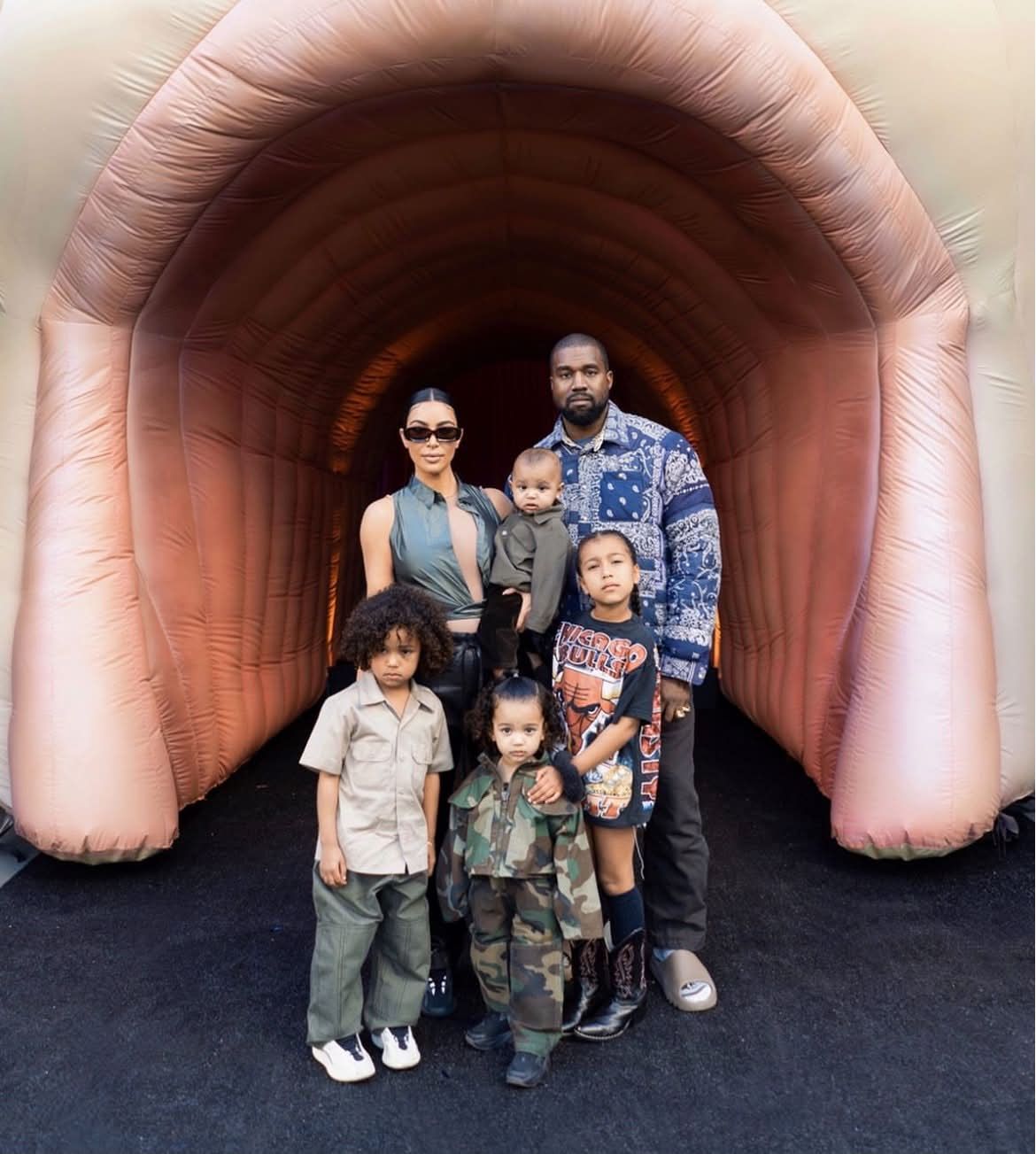 Kim Kardashian i Kanye West z dziećmi