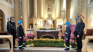 Błędów: Druhowie OSP, jak co roku, pełnią wartę przy Grobie Pańskim