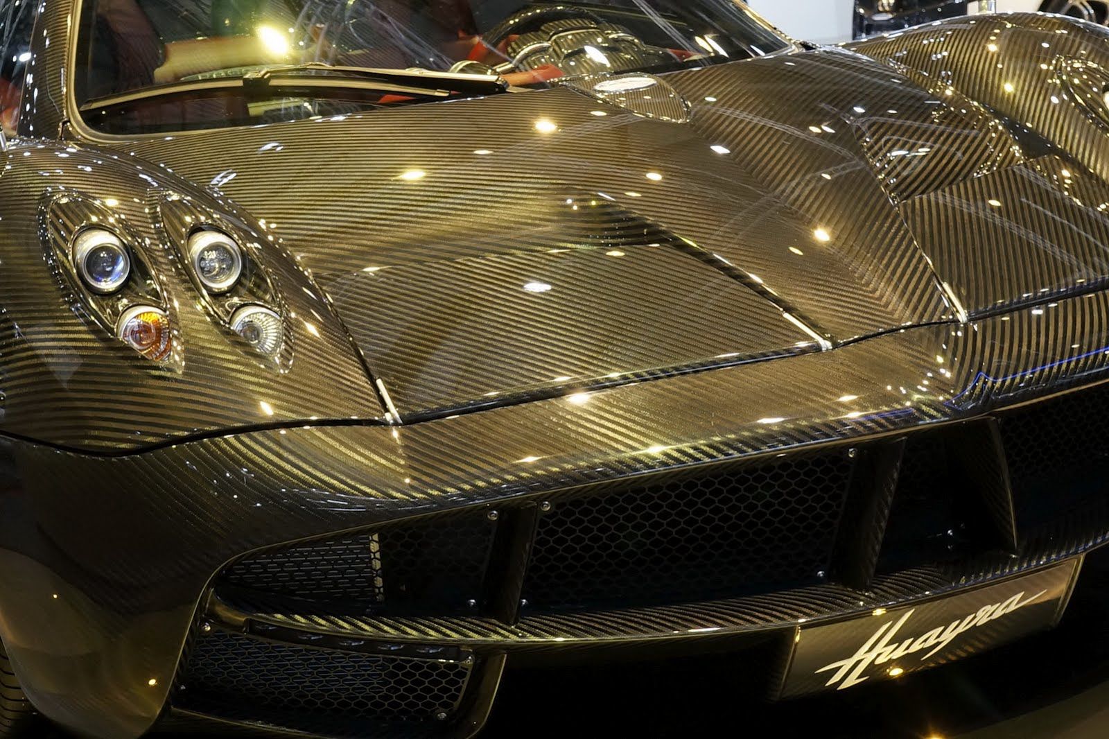 Pagani Huayra Carbon Edition