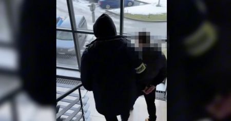 Nie powiedział partnerce. Seksualnie wykorzystywał dziewczynki